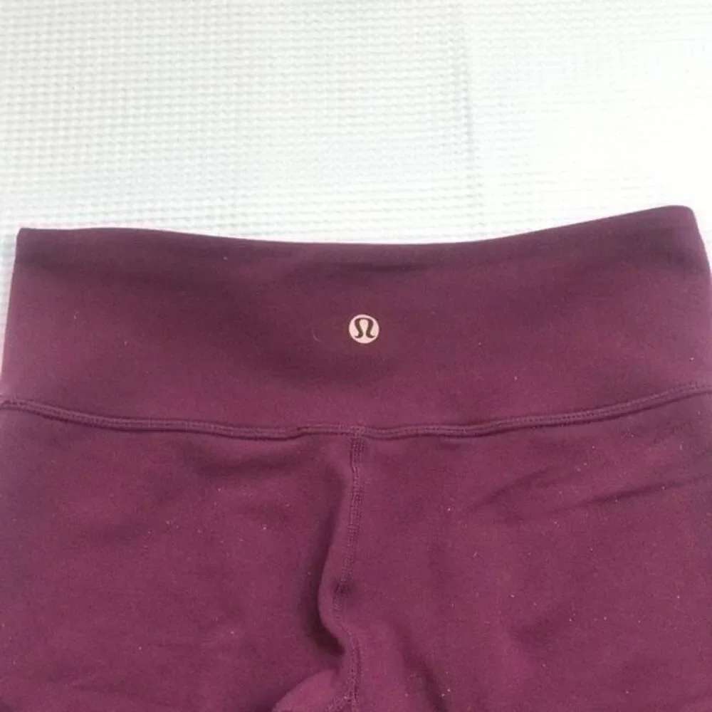 lululemon align leggings size 4…….0203 - Picture 3 of 4